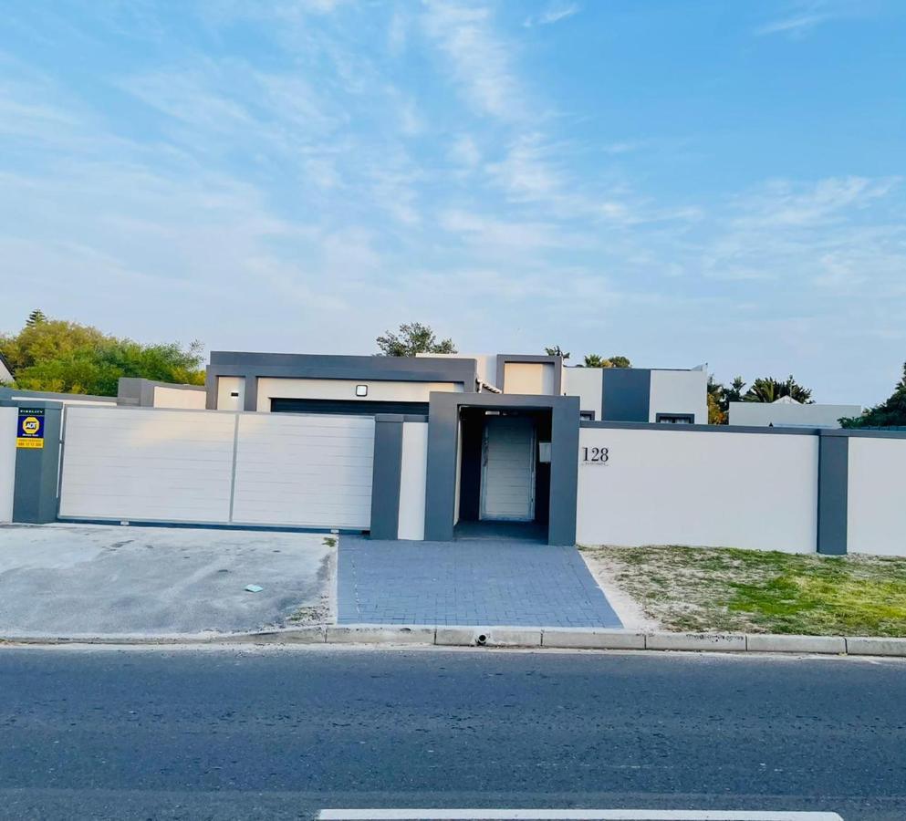 Cozier Glitz Villa Fokváros Kültér fotó