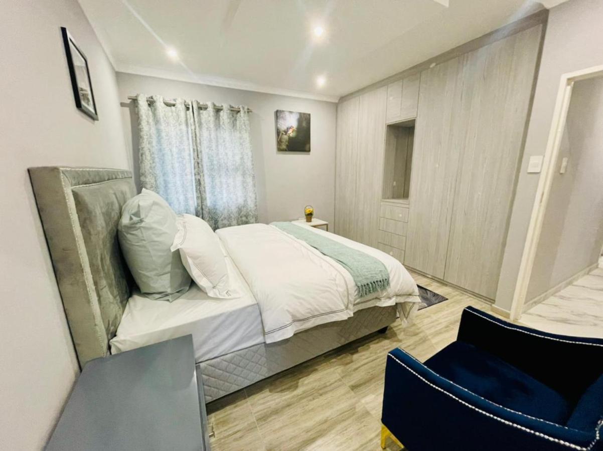 Cozier Glitz Villa Fokváros Kültér fotó
