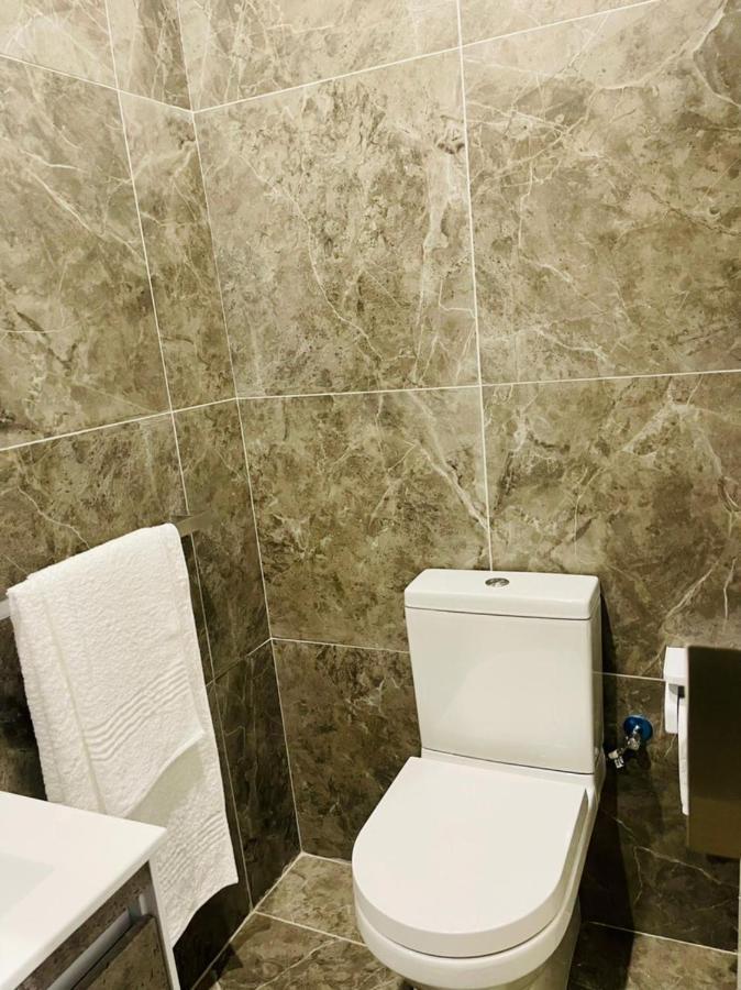 Cozier Glitz Villa Fokváros Kültér fotó