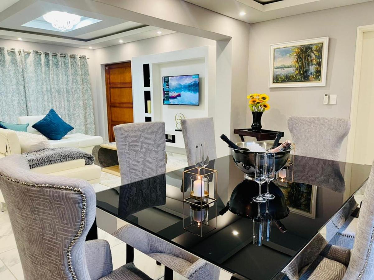Cozier Glitz Villa Fokváros Kültér fotó