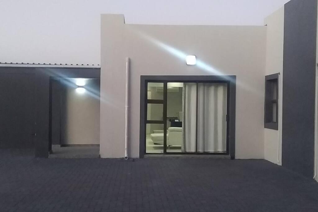 Cozier Glitz Villa Fokváros Kültér fotó