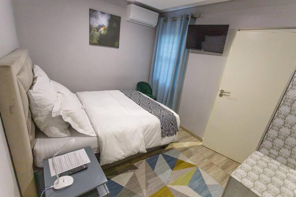 Cozier Glitz Villa Fokváros Kültér fotó